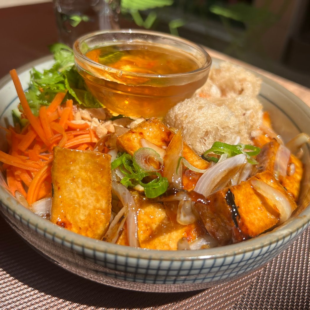 Bo Boun Bar 1